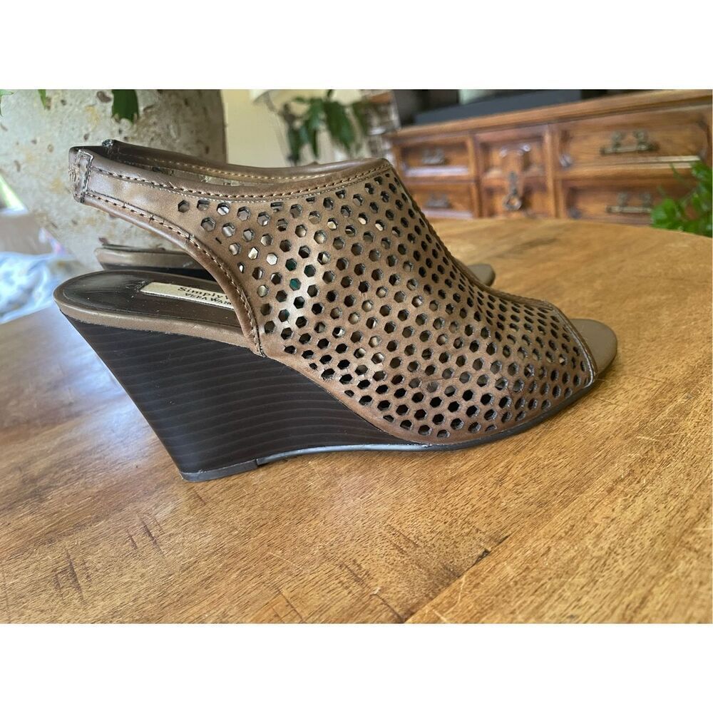 Simply Vera Vera Wang Wedge Slingback Laser Cutout Sandals Brown Women's Sz 6,5